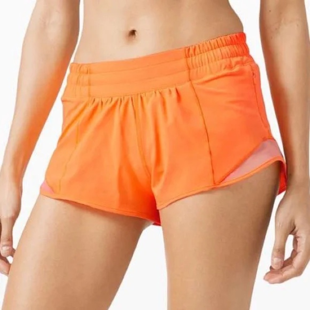 Lululemon Hotty Hot Shorts Low-Rise Lined 2.5"